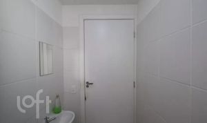 Image 17 - 878182