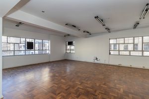 Image 14 - 878185