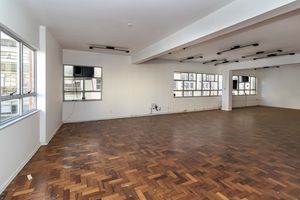 Image 15 - 878185
