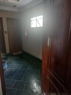 Image 17 - 878186