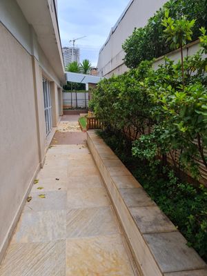 Image 60 - 878196