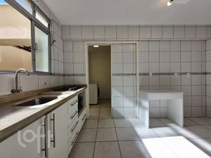 Image 9 - 878233