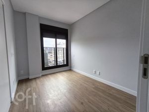 Image 10 - 878257
