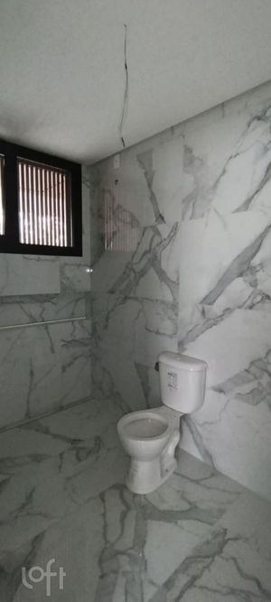 Image 19 - 878258