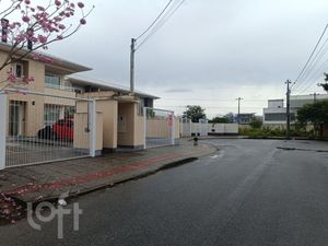 Image 14 - 878259