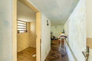 Image 40 - 878261
