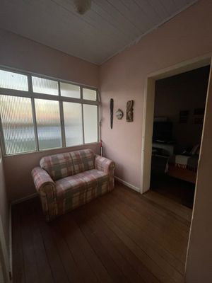 Image 12 - 878261