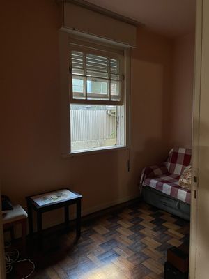 Image 10 - 878261