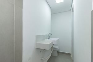 Image 10 - 878267