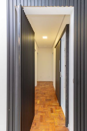 Image 22 - 878267