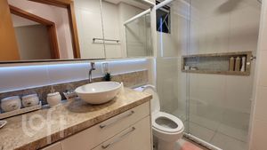 Image 9 - 878273