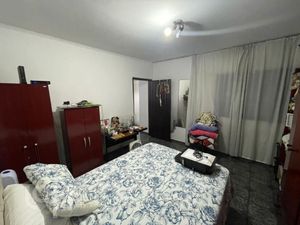 Image 7 - 878274