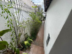 Image 13 - 878274
