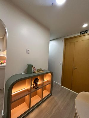 Image 8 - 878277
