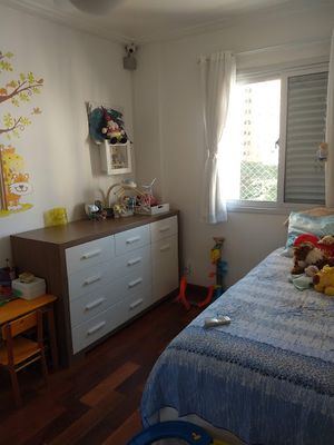 Image 22 - 878281