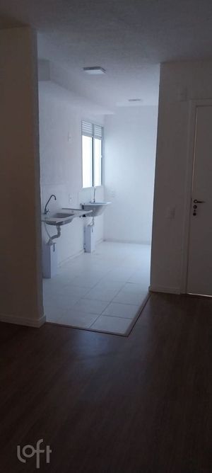 Image 4 - 878282