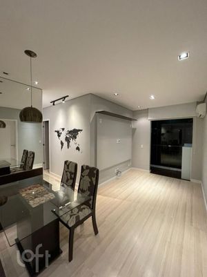 Image 19 - 878289