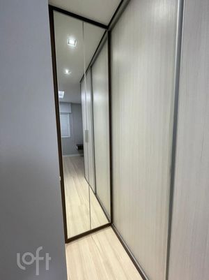 Image 18 - 878289