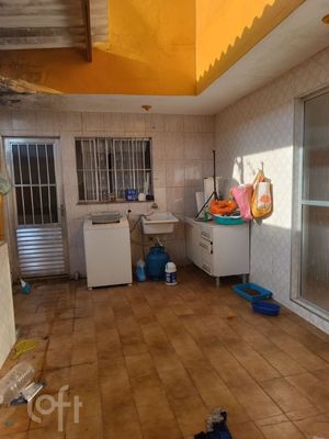 Image 7 - 878294