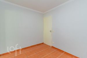 Image 18 - 878302