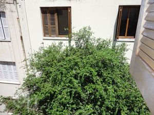 Image 4 - 878305