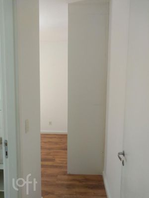 Image 6 - 878306