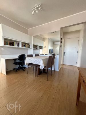 Image 4 - 878307