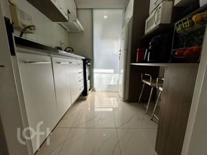 Image 5 - 878307