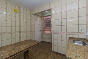 Image 25 - 878319