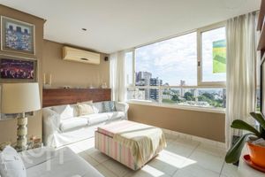 Image 9 - 878321