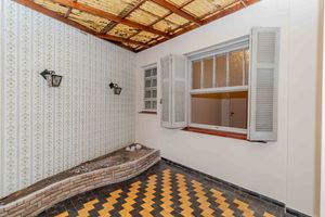 Image 18 - 878339