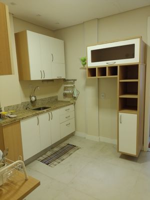 Image 4 - 878339