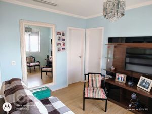 Image 7 - 878341