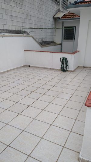 Image 30 - 878342
