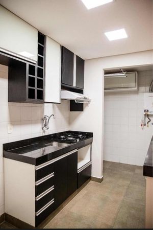 Image 4 - 878344