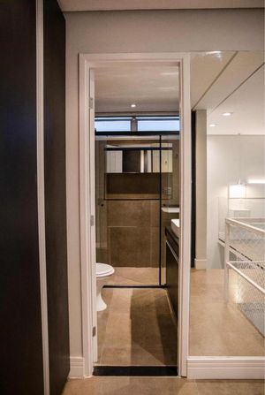 Image 17 - 878344