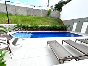 Image 17 - 878348