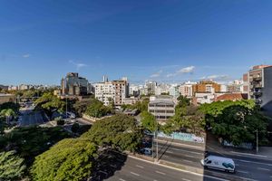 Image 4 - 878349