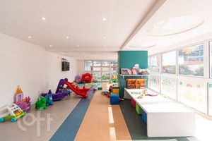 Image 42 - 878359