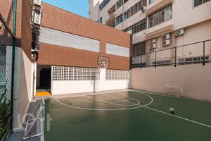 Image 38 - 878359
