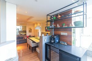 Image 26 - 878359