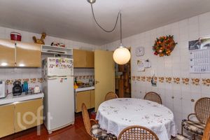 Image 10 - 878361