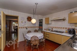 Image 9 - 878361