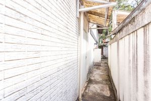 Image 39 - 878361