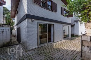 Image 36 - 878361