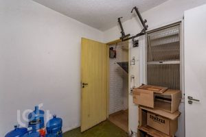 Image 20 - 878361