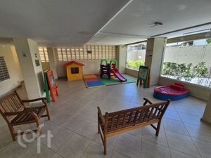 Image 25 - 878363