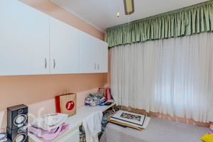 Image 14 - 878372