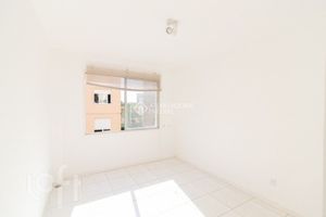 Image 17 - 878376