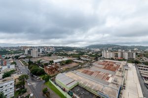 Image 21 - 878378